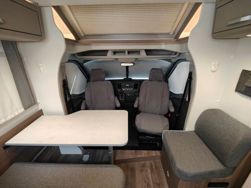 Caravan 4 berth - Automatic